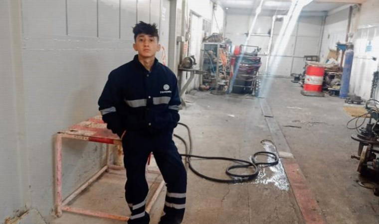 17 yaşındaki şahıs bıçaklı kavgada hayatını kaybetti