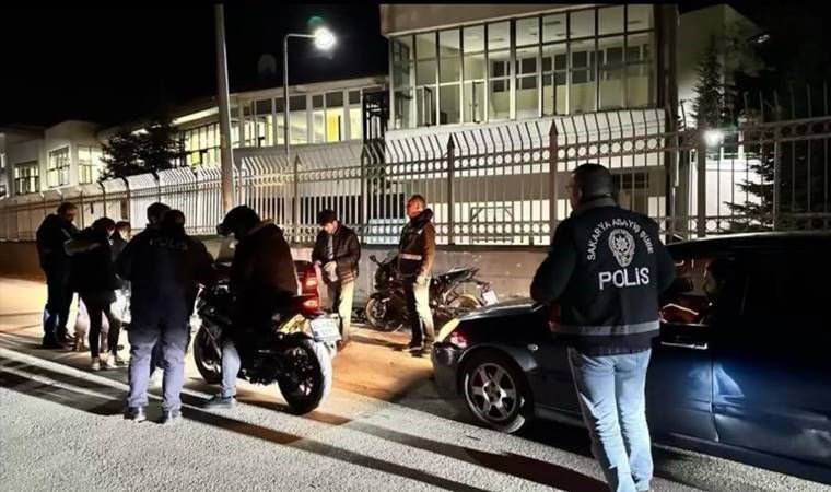 Sakarya'da cinsel içerikli ürün ele geçirildi