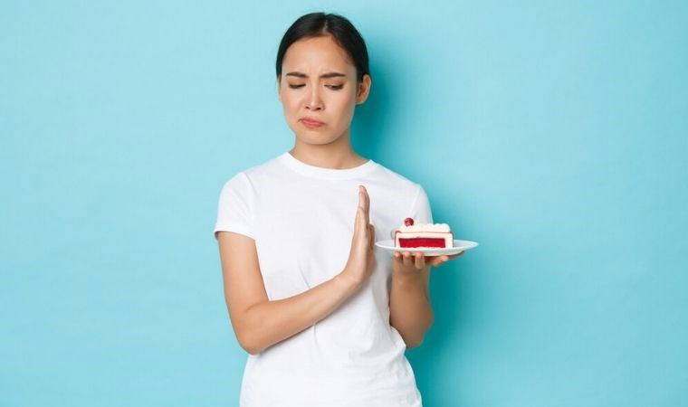 Tatlı sevenler dikkat: Yüksek şeker tüketimi ve Alzheimer arasındaki bağlantıyı uzmanlar açıkladı...