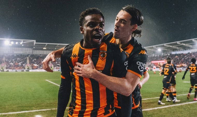 Hull City'den deplasmanda müthiş geri dönüş!