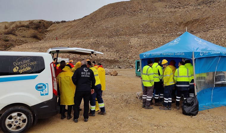 4 kişi gözaltına alınmıştı...