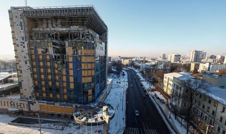 Rusya'dan Ukrayna kentlerine yoğun hava saldırısı
