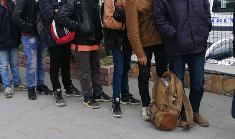 Yasa dışı yollarla yurda girmişler... Edirne'de yakalandılar!