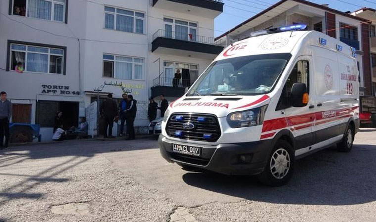 Kan donduran cinayet... Ağabeyinin boğazını ve cinsel organını keserek katletti!