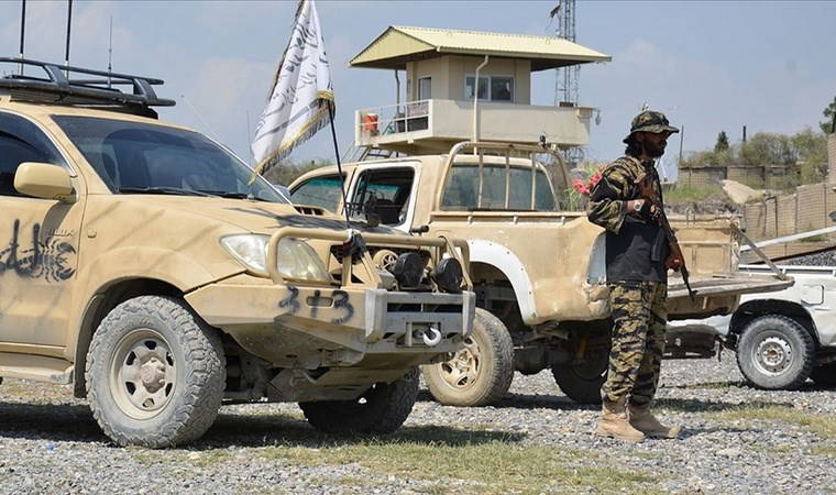 Taliban'dan Pakistan'a rest: Sınırı tanımayacağız