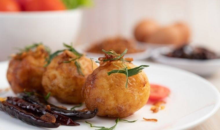 Pazar kahvaltılarınız için 10 dakikada hazır: Bu Patates Topları kahvaltıya çok yakışacak...