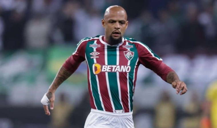 Felipe Melo'dan Emre Belözoğlu'na gönderme!