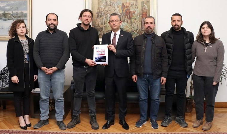 Hatay'da depremzedelerden CHP'ye çağrı: 'Büyükşehir adayını yeniden değerlendirin'