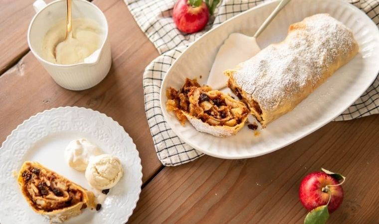 Avusturya'nın damak çatlatan lezzeti: Apfelstrudel tarifi...