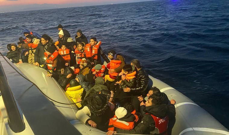 57’si çocuk 159 kaçak göçmen kurtarıldı
