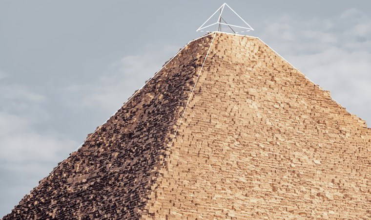 Büyük Piramit'in zirve taşı nerede? Eksik mi, çalındı mı?