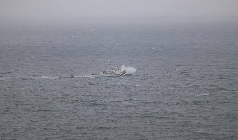 Marmara Denizi'nde batan geminin mürettebatını arama çalışmaları sürüyor (22 Şubat 2024)