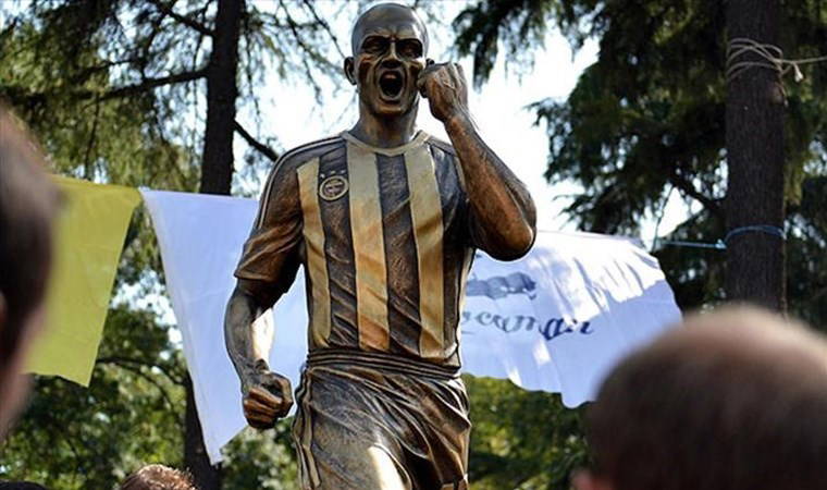 Ali Koç duyurmuştu: Fenerbahçe'den heykel kararı!