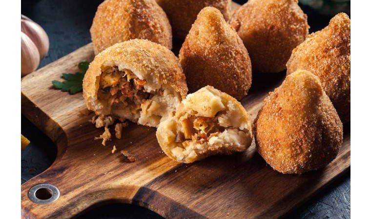 Brezilya mutfağının leziz içli köftesi: İşte Coxinha tarifi...