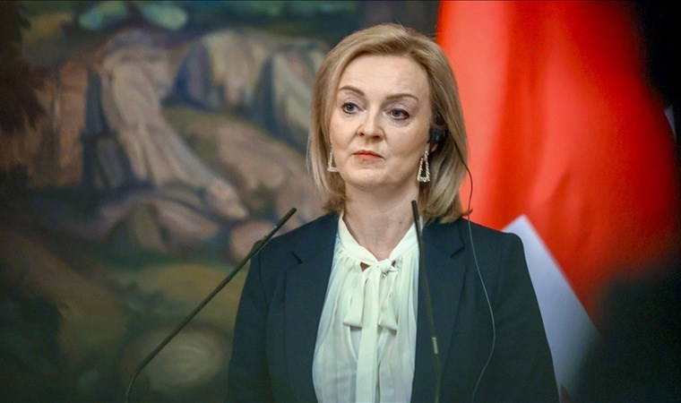 Eski Başbakan'dan 'derin devlet' çıkışı: Her şeyi onlar yönetiyor
