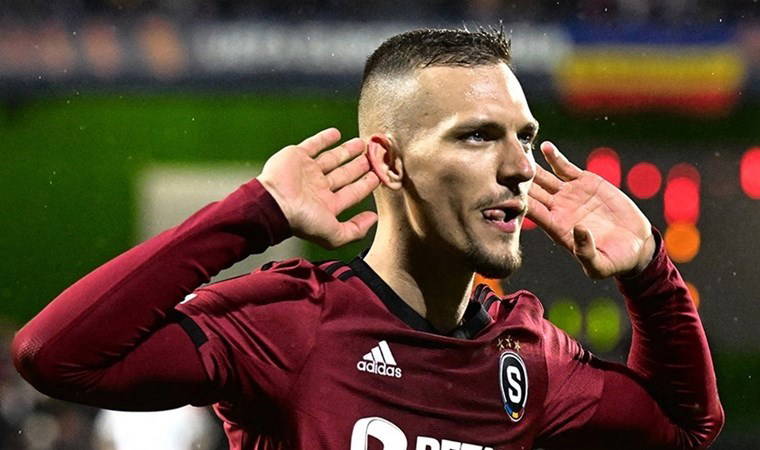 Galatasaraylı taraftarlardan Sparta Prag'ın paylaşımlarına tepki