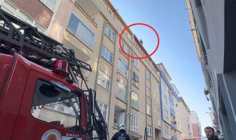 Eşiyle boşanma aşamasında olan şahıs çatıya çıktı