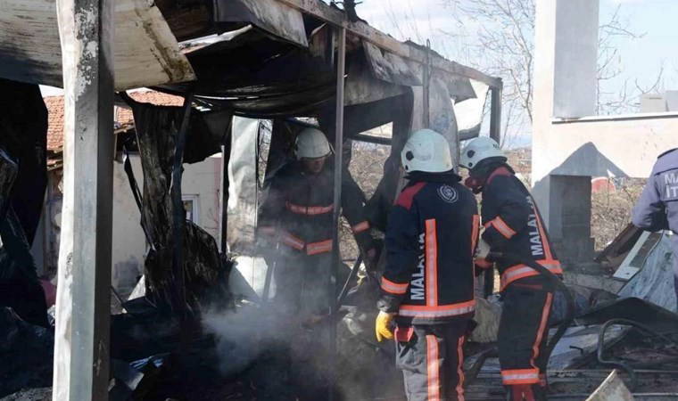 Konteyner yangınında 1 yaşındaki bebek yaralandı