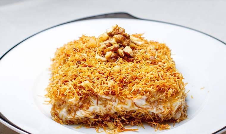 Lezzetin katlandığı tatlı: Muhallebili kadayıf tatlısı
