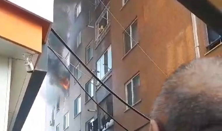 Samsun’da 8 katlı apartmanda yangın paniği: 3 kişi dumandan etkilendi!