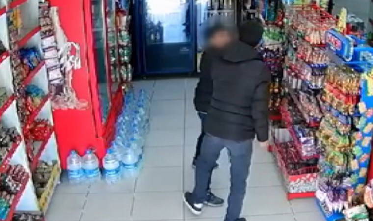 Yer Esenyurt... Bakkala giden çocuk başka bir müşteri tarafından darbedildi