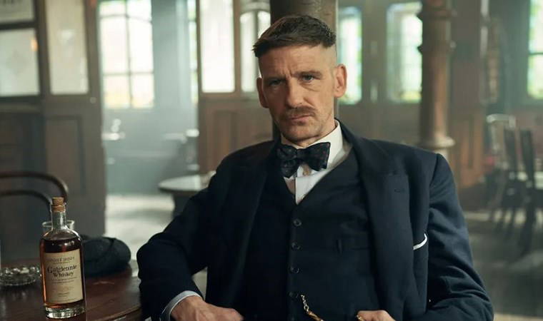 Görenler gözlerine inanamadı: 'Peaky Blinders'ın yıldızı tanınmaz halde
