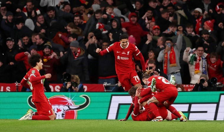İngiltere Lig Kupası'nda şampiyon Liverpool!