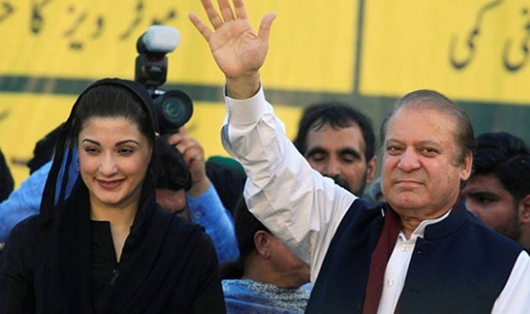 Pakistan'da bir ilk: Eyalet başkanı seçildi