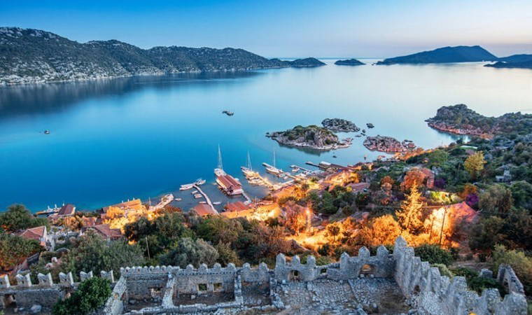 Antik limanların gölgesinde bir cennet: Üçağız Köyü