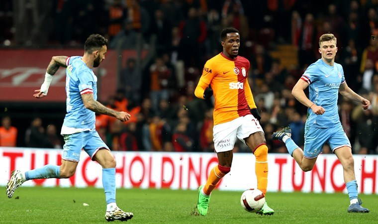 Galatasaraylı Wilfried Zaha'dan flaş paylaşım!