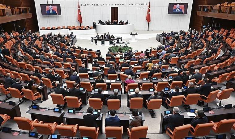 Meclis'te 'yeter sayı' tartışması: 'Bekir Bozdağ tarafsızlığını yitirdi'
