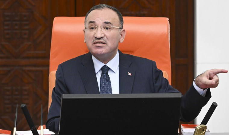 TBMM Genel Kurulu'nda DEM Parti ve AKP arasında 'el hareketi' tartışması: Tansiyon yine yükseldi!