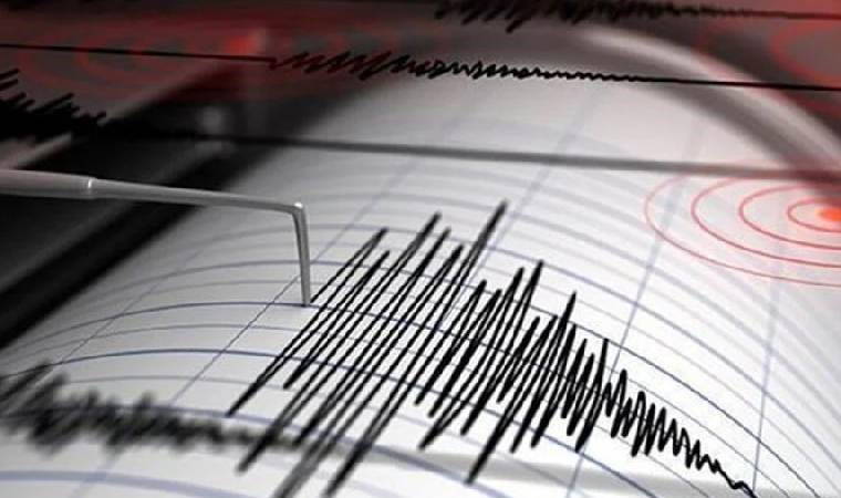Çevre illerde de hissedildi... Hakkâri'de korkutan deprem!