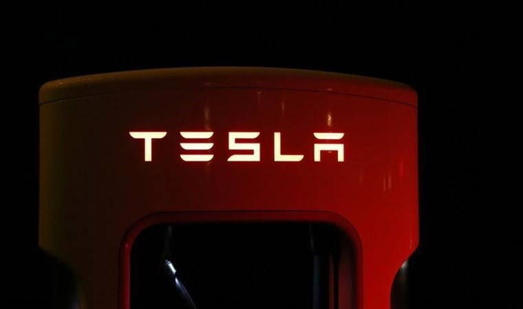 Tesla'ya 'tehlikeli atık ihlalleri' suçlaması: Para cezası verildi