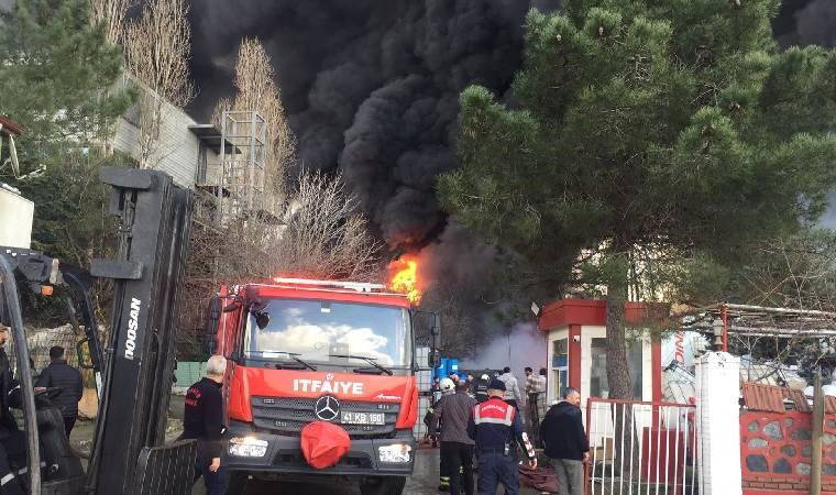 Kocaeli'ndeki kimya fabrikasında büyük yangın!