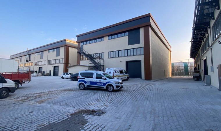 Asansör test sırasında düştü: 1'i ağır, 3 yaralı