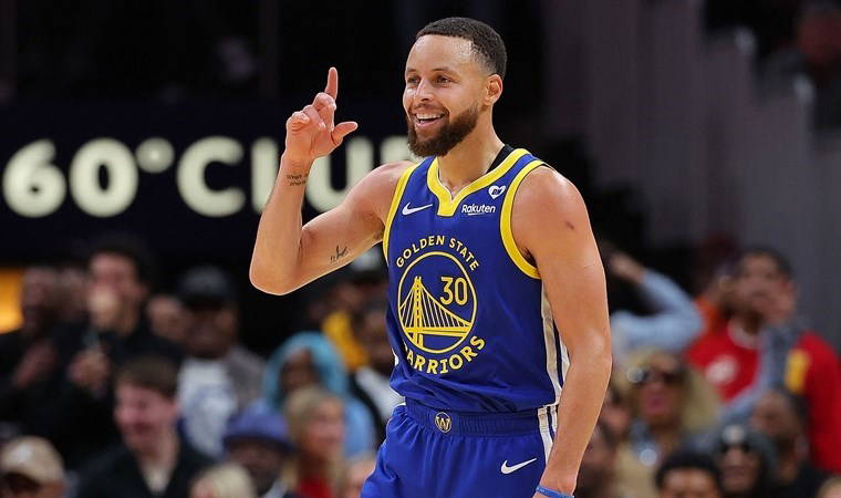 NBA'de Stephen Curry'nin 60 sayılık performansı Golden State Warriors'a yetmedi!