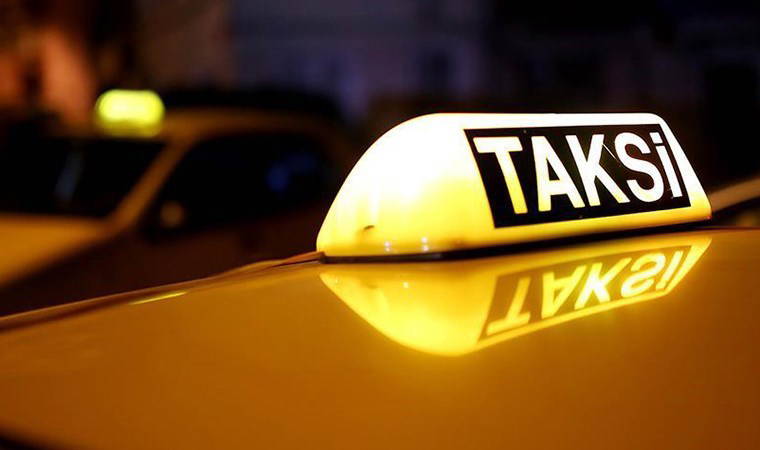 Üsküdar'da taksi ücretini ödemeyen kadın yolcu gözaltına alındı