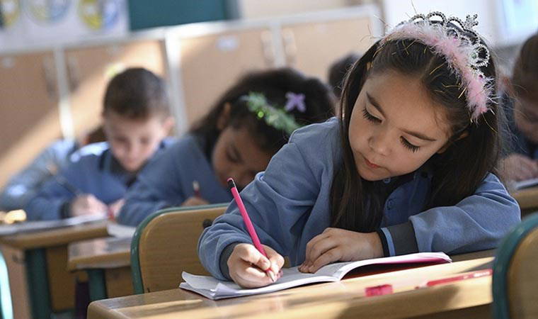 Okullarda yarıyıl tatili sona erdi: İkinci dönemin ilk ders zili bugün çalacak