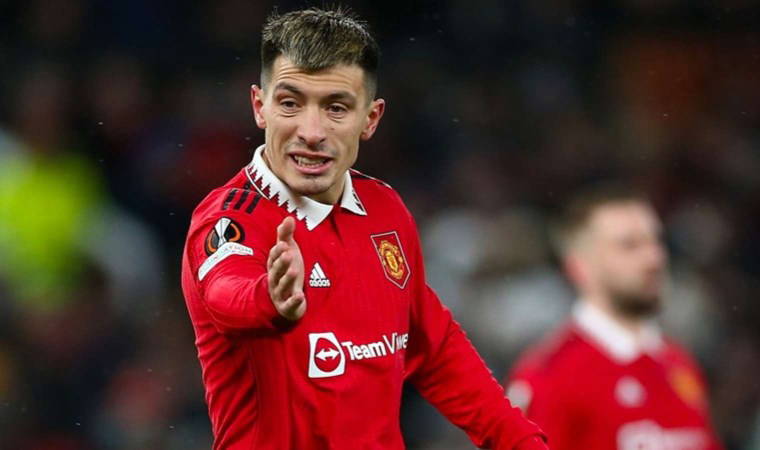 Lisandro Martinez'den Manchester United'a kötü haber!
