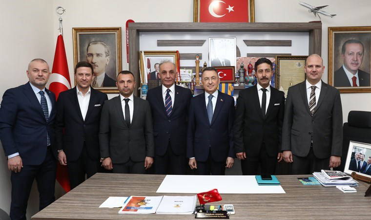 Gelecek ve DEVA'dan geçtiler: Üç yönetici AKP'de