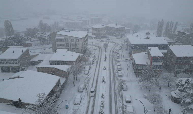 Van, Bitlis ve Muş'ta 403 yerleşim yerine ulaşım yok