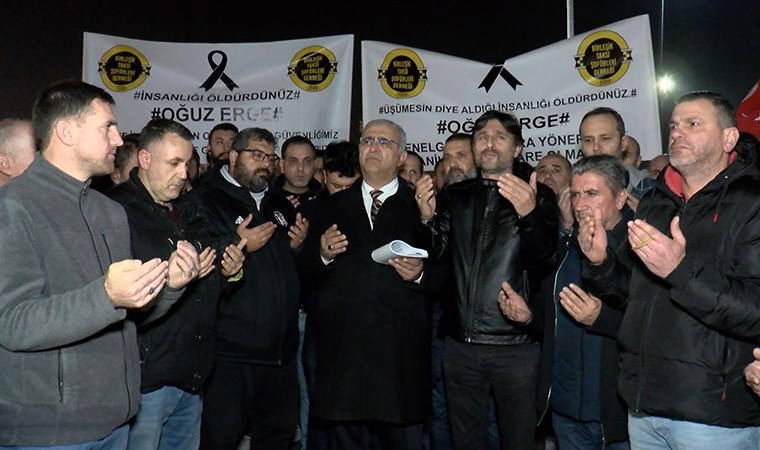 Taksiciler İzmir'de öldürülen meslektaşları Oğuz Erge için toplandı