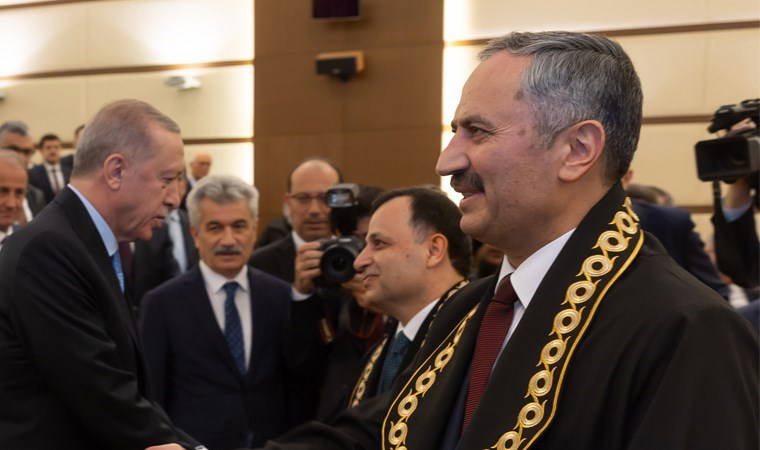 Anayasa Mahkemesi’ne atanan Yılmaz Akçil yemin etti