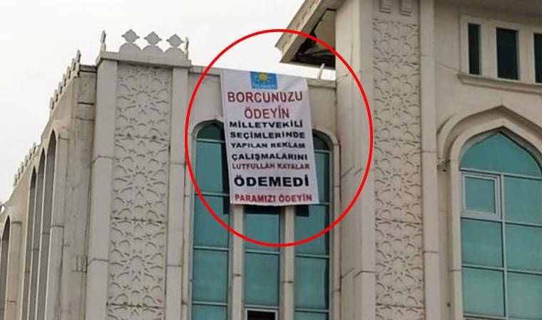 Esnaftan İYİ Partili vekillere pankartlı tepki: Paranızı ödeyin