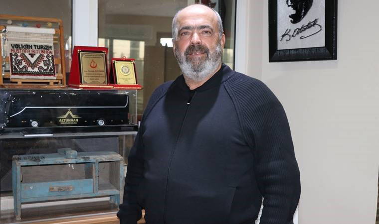 Kırmızı ışık ihlali yapınca kendini ihbar etti