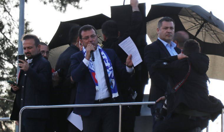 Bilirkişi raporu açıklandı: Ekrem İmamoğlu'na 'şeker' değil 'kaldırım taşı' atıldı