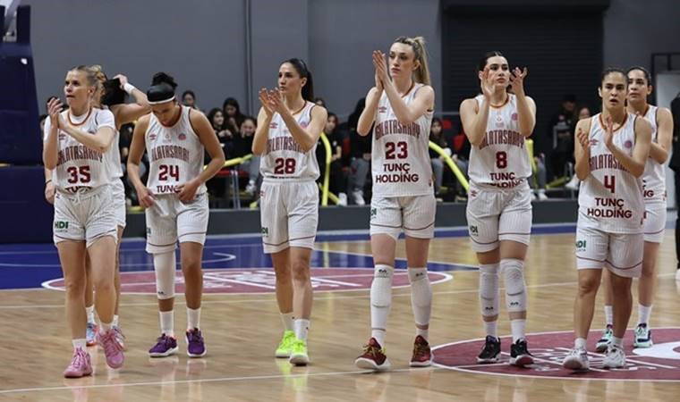 Galatasaray, Avrupa'ya çeyrek finalde veda etti