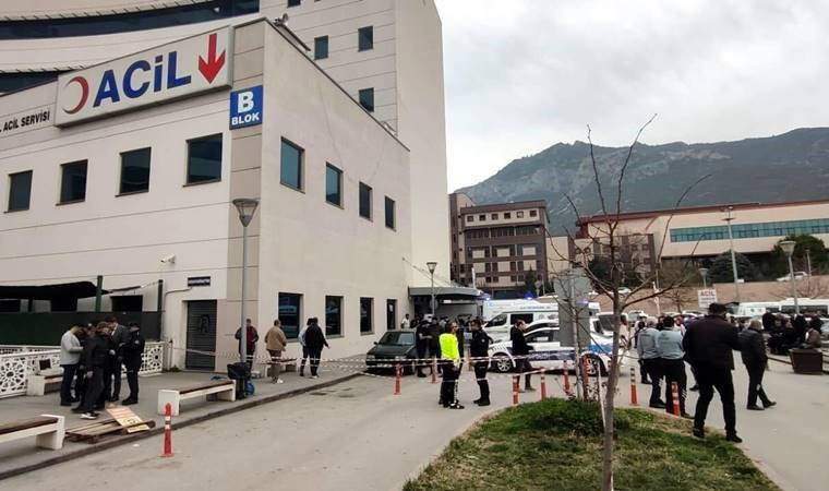 Hastane kafeteryasına kurşun yağdırdılar