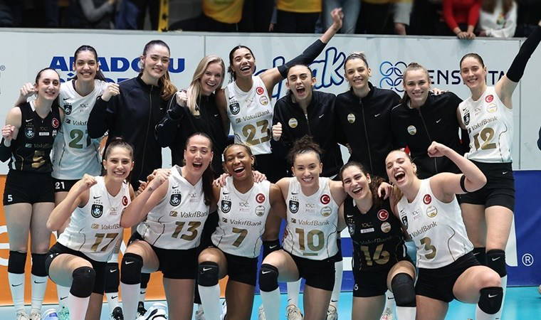 VakıfBank, derbide Eczacıbaşı'nı devirdi
